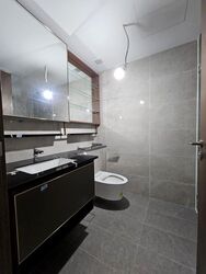 Slim Barracks Rise (D5), Condominium #637754941